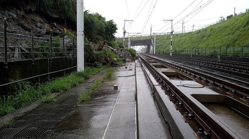 台灣高鐵公司表示，今天苗栗至台中路段採西線單線雙向行駛，東線同時進行搶修，列車經過苗栗受影響路段時，將減速通行，尖峰時段部分列車會有延誤，離峰時段較不受影響