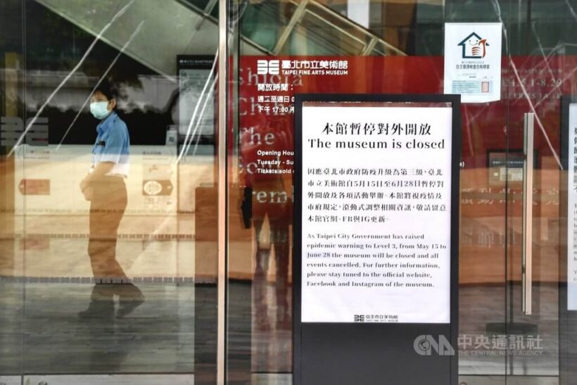 指揮中心指揮官陳時中今天公布，全國三級警戒延至7月12日