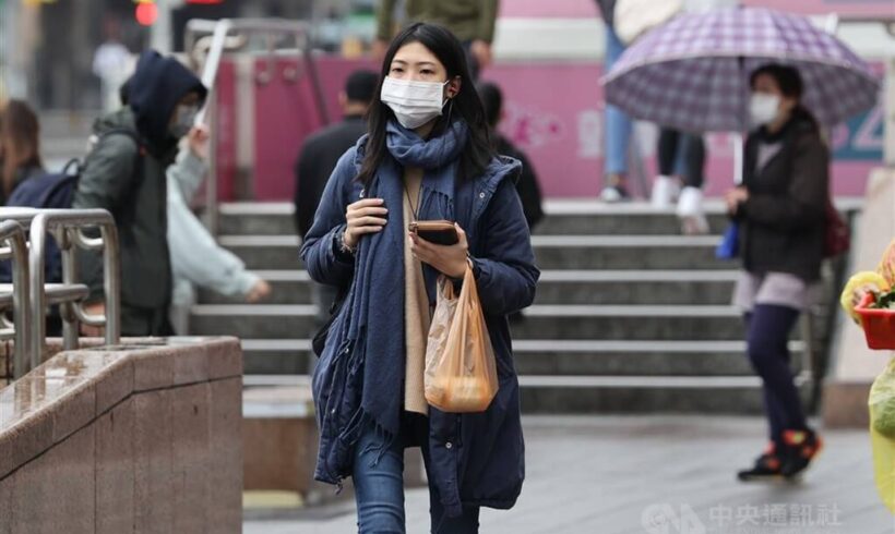 中央氣象局預報，21日恐怕有大陸冷氣團或東北季風南下，大家外套準備好了嗎?