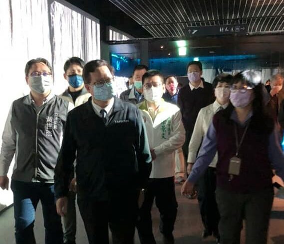 陪同文燦市長參訪