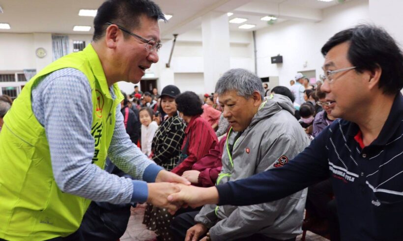 珍惜每一次、握住鄉親溫暖的手，讓景文與大家攜手拼教育，讓中壢更美好！